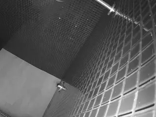 voyeurcam-jb-shower-15's Live Sex Cam Show