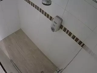 voyeurcam-jb-shower-16's Live Sex Cam Show