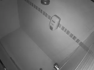 voyeurcam-jb-shower-16's Live Sex Cam Show