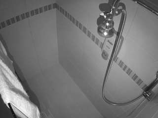 voyeurcam-jb-shower-2 Adult Gay Chat Rooms camsoda