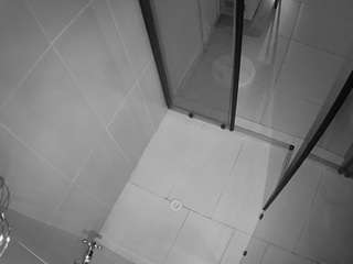 voyeurcam-jb-shower-2 webcam