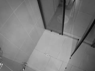 voyeurcam-jb-shower-2 webcam