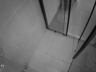 voyeurcam jb shower 2