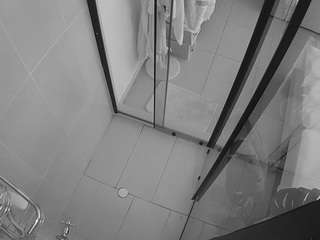 voyeurcam-jb-shower-2