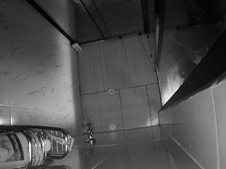 voyeurcam-jb-shower-2 live cam profile