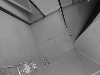 Live stream of voyeurcam-jb-shower-2