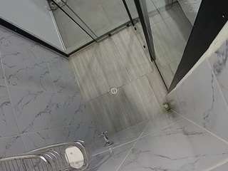 Эта модель сейчас онлайн. voyeurcam-jb-shower-2
