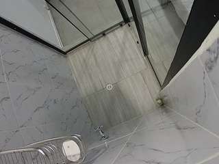 이 모델은 현재 라이브 중입니다. voyeurcam-jb-shower-2