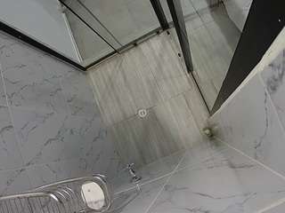 Acest model este live acum. voyeurcam-jb-shower-2