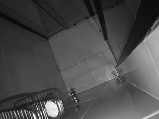 هذا النموذج مباشر الآن. voyeurcam-jb-shower-2