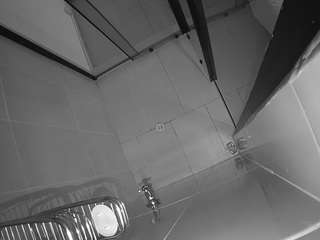 Эта модель сейчас онлайн. voyeurcam-jb-shower-2
