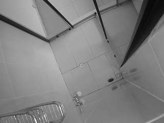 voyeurcam-jb-shower-2