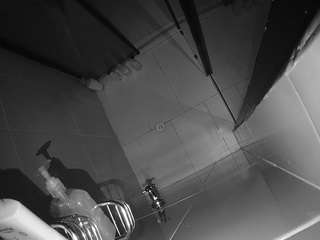 voyeurcam-jb-shower-2