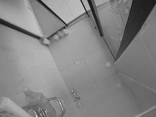 voyeurcam-jb-shower-2