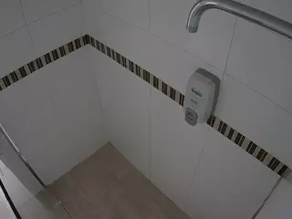 voyeurcam-jb-shower-2's Live Sex Cam Show