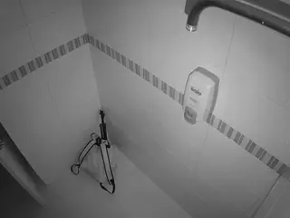 voyeurcam-jb-shower-2's Live Sex Cam Show