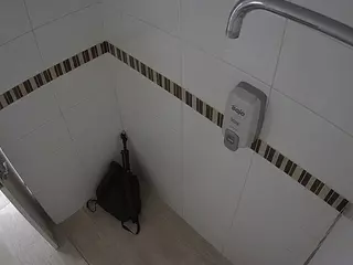 voyeurcam-jb-shower-2's Live Sex Cam Show