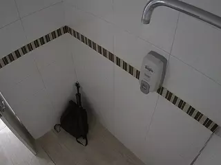 voyeurcam-jb-shower-2's Live Sex Cam Show