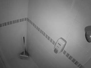 Voyeurcam-jb-shower-3