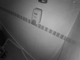 voyeurcam-jb-shower-7's Live Sex Cam Show