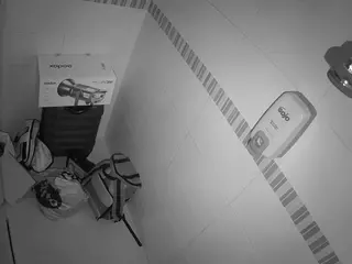 voyeurcam-jb-shower-7's Live Sex Cam Show