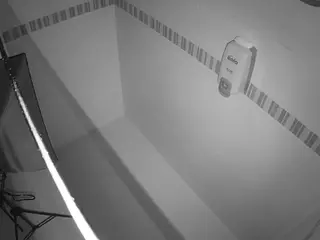 voyeurcam-jb-shower-8's Live Sex Cam Show