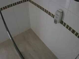 voyeurcam-jb-shower-8's Live Sex Cam Show