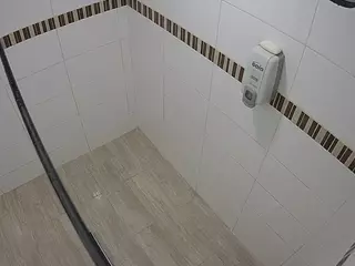 voyeurcam-jb-shower-8's Live Sex Cam Show