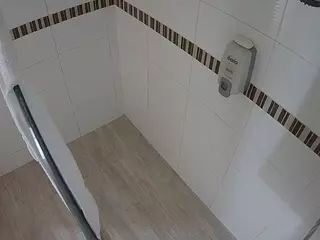 voyeurcam-jb-shower-8's Live Sex Cam Show