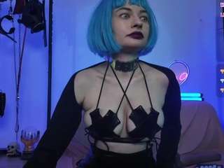 le modèle cyberxgoddess est en webcam porno dans un show sur le site camsoda, il possède les tags suivants: black hair,bondage,dirty-talk,drinking,fetish,green eyes,mistress,muscular,no smoking,orgasm,tease,big tits,hd
