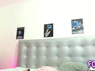 horny-juliette webcam