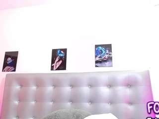 horny-juliette webcam