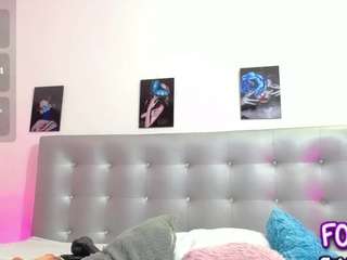 horny-juliette webcam