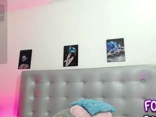 horny-juliette live cam profile