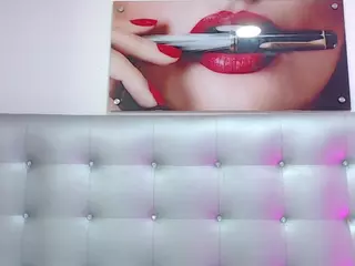 Milf Juliette's Live Sex Cam Show