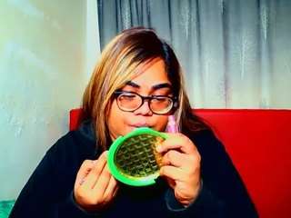 Acest model este live acum. indianlola00
