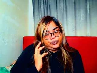 Ця модель зараз онлайн. indianlola00