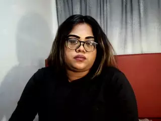 IndianLola00's live chat room