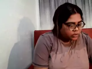 IndianLola00's Live Sex Cam Show