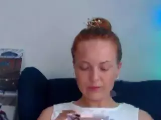 OneSuperNova's live chat room