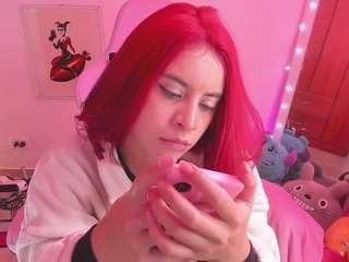 saralolo420 — LIVE on Camsoda