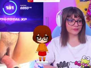 cinna-monroll Live Webcam on CamSoda