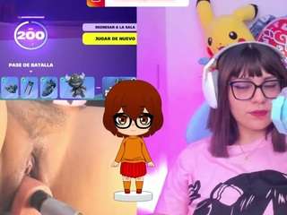 cinna-monroll Live Webcam on CamSoda