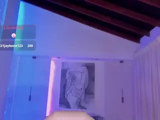 VioletaOficial's Live Sex Cam Show