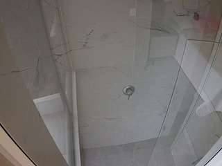 voyeurcam-casa-salsa-bathroom-10