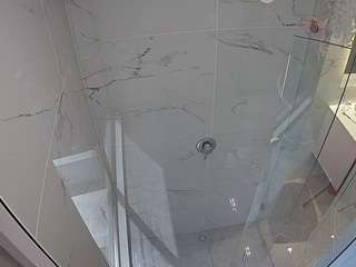 voyeurcam-casa-salsa-bathroom-10