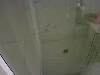 camsoda voyeurcam-casa-salsa-bathroom-10