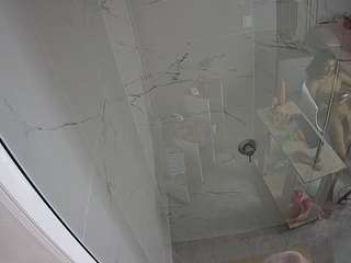 voyeurcam-casa-salsa-bathroom-10