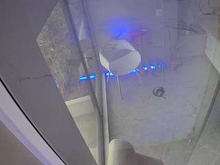 voyeurcam-casa-salsa-bathroom-10