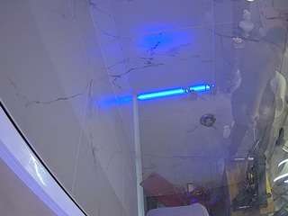 voyeurcam-casa-salsa-bathroom-10
